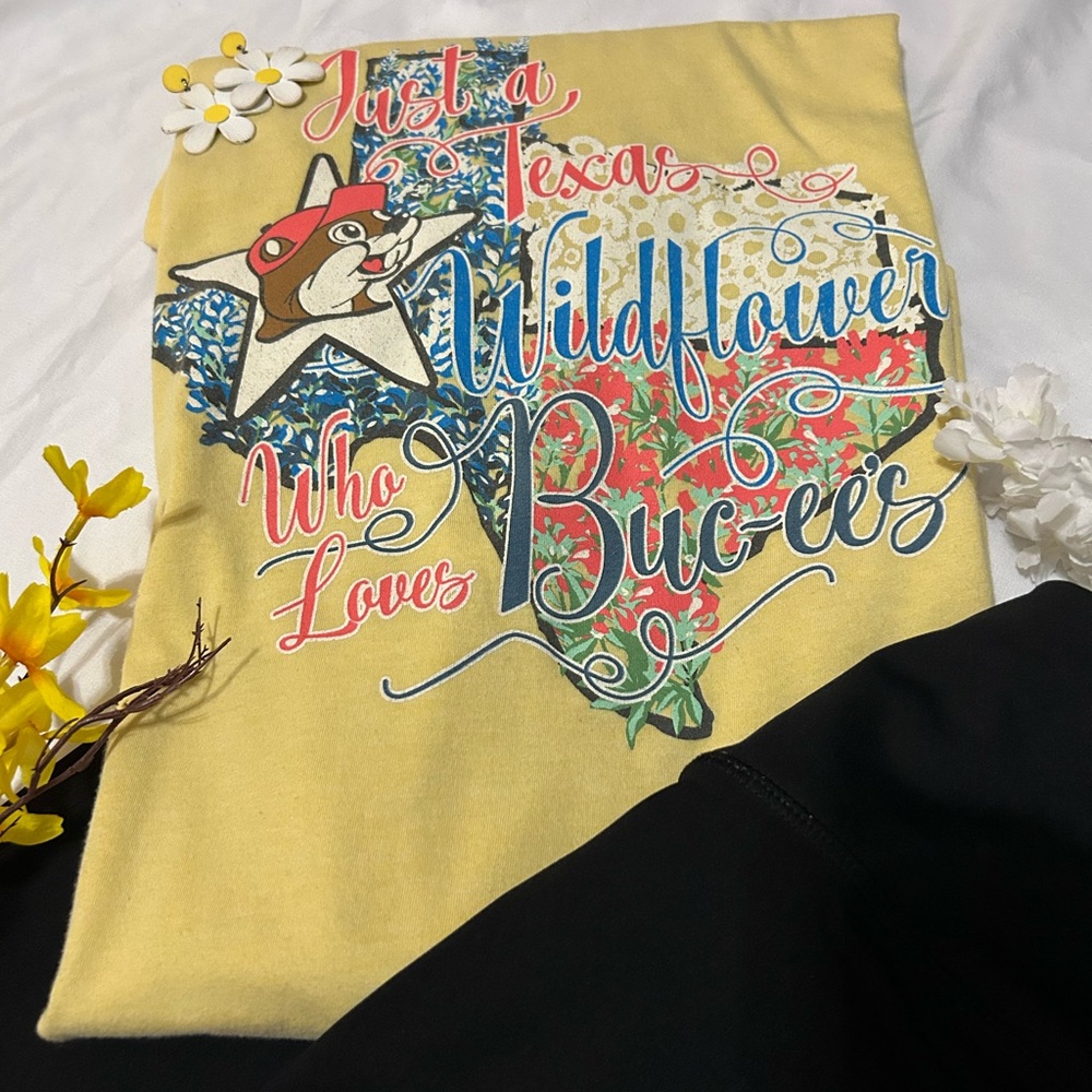 Women’s Plus Size Buc-ees Tee